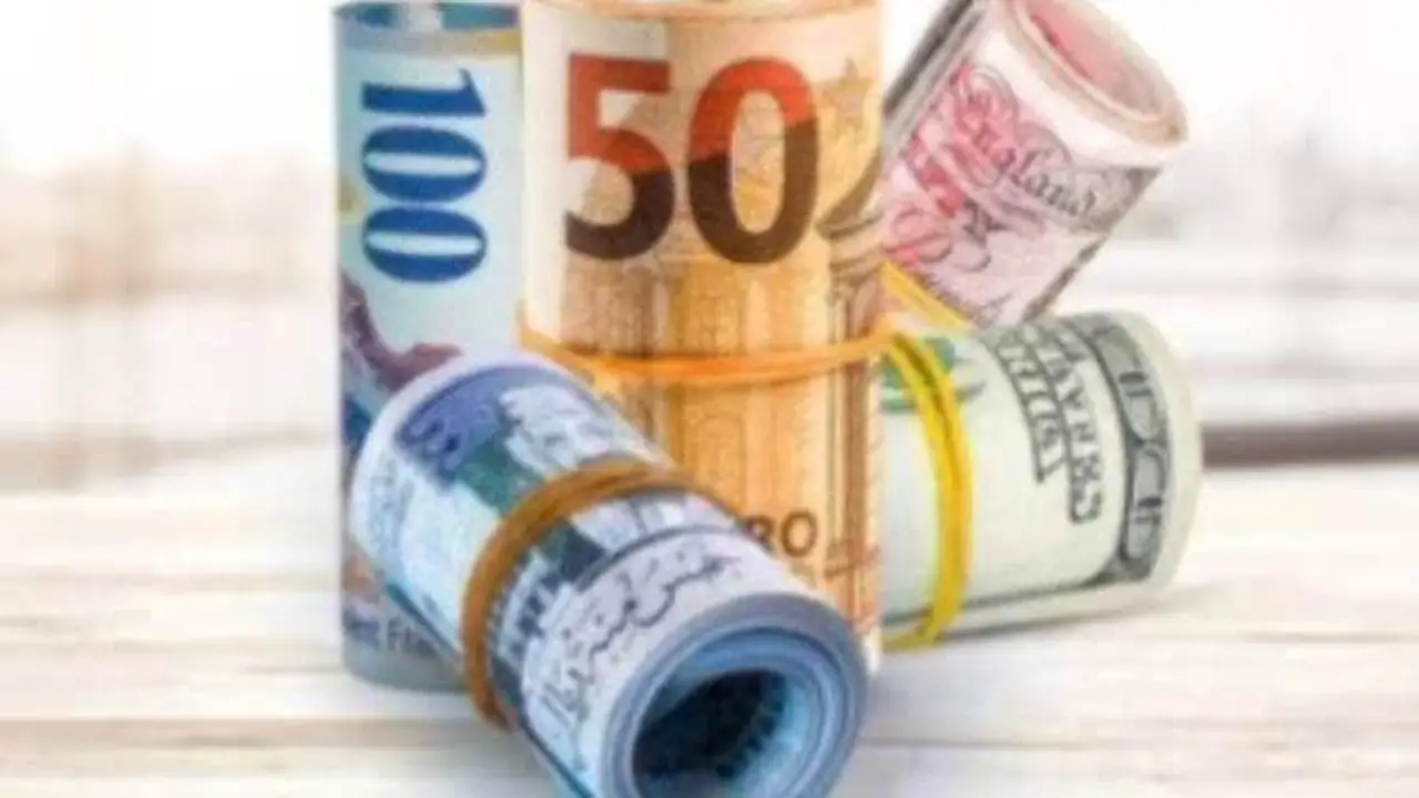 أسعار العملات العربية والأجنبية تتأثر بتقلبات السوق اليوم 15 يوليو